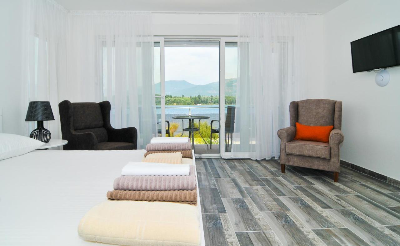 Apartments Edera Tivat Exteriér fotografie